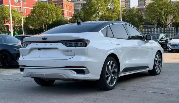 Ford Mondeo 2023 Model EcoBoost 245 Supreme Model – фото 6