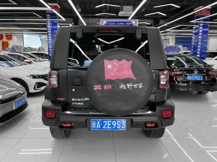BAIC BJ40 2023 Model 2.0D Automatic 4WD Blade Hero Edition Warrior Model – фото 4