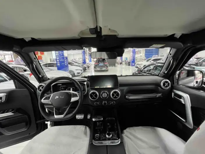 BAIC BJ40 2023 Model 2.0D Automatic 4WD Blade Hero Edition Warrior Model – фото 7