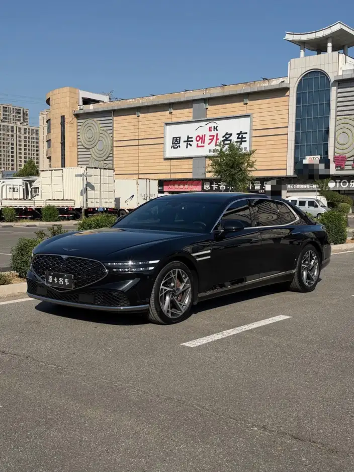 Genesis G90 2023 Model 3.5T 4WD Ultimate Edition