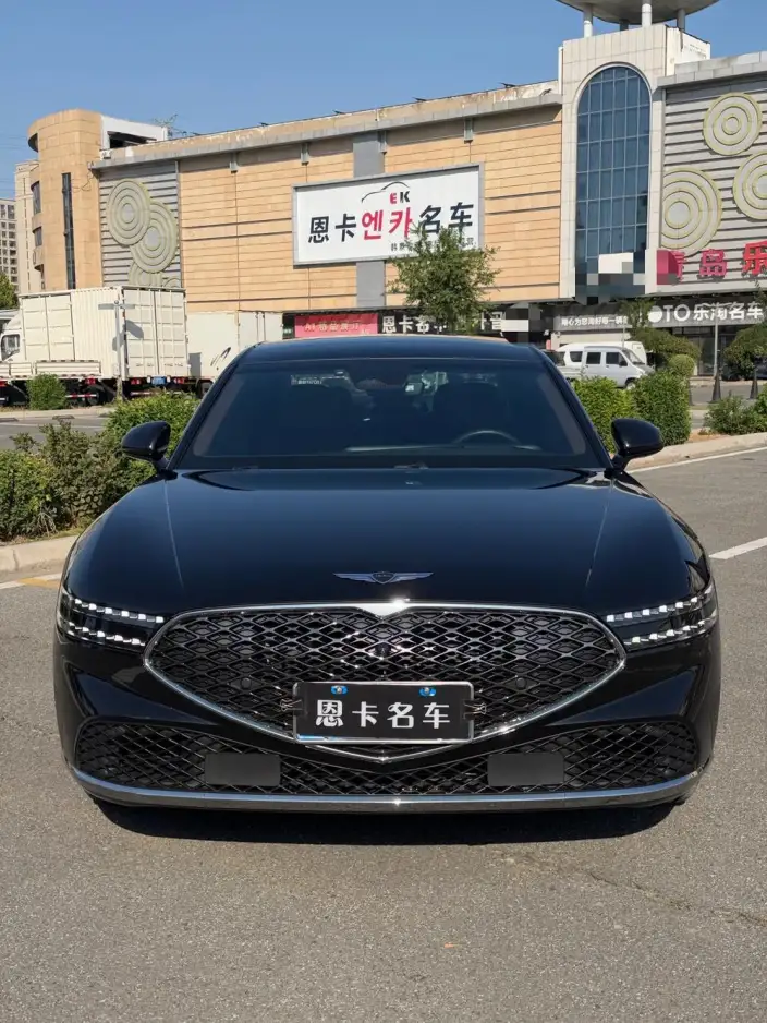 Genesis G90 2023 Model 3.5T 4WD Ultimate Edition