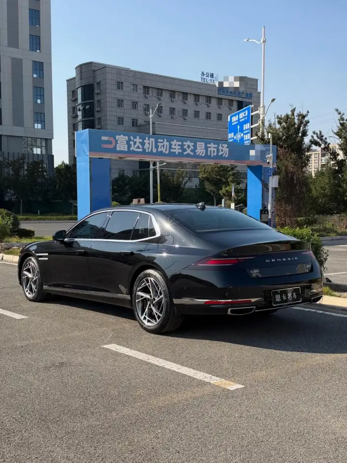 Genesis G90 2023 Model 3.5T 4WD Ultimate Edition – фото 5