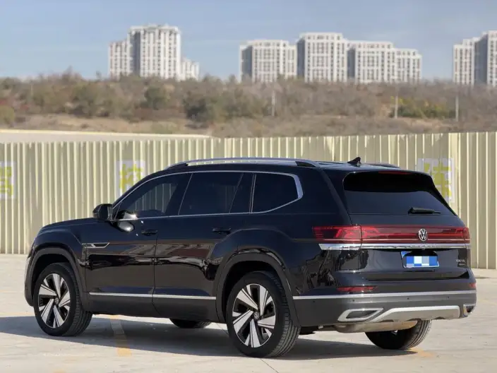 Volkswagen Teramont 2023 Model 530 V6 4WD Respect Deluxe Edition – фото 4