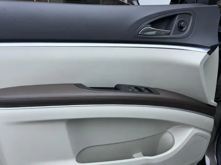 Buick GL8 2023 Model Business class 2.0T Comfort Model – фото 7
