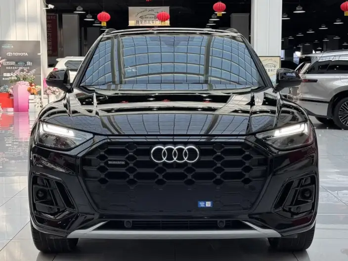Audi Q5L 2026 Model quattro 45th Anniversary Collector Edition Edition 40TFSI Luxury Dynamic Model – фото 2