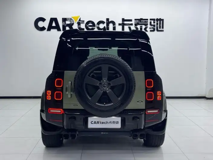 Land Rover Defender 2022 Model 110 P400 X-Dynamic HSE – фото 3