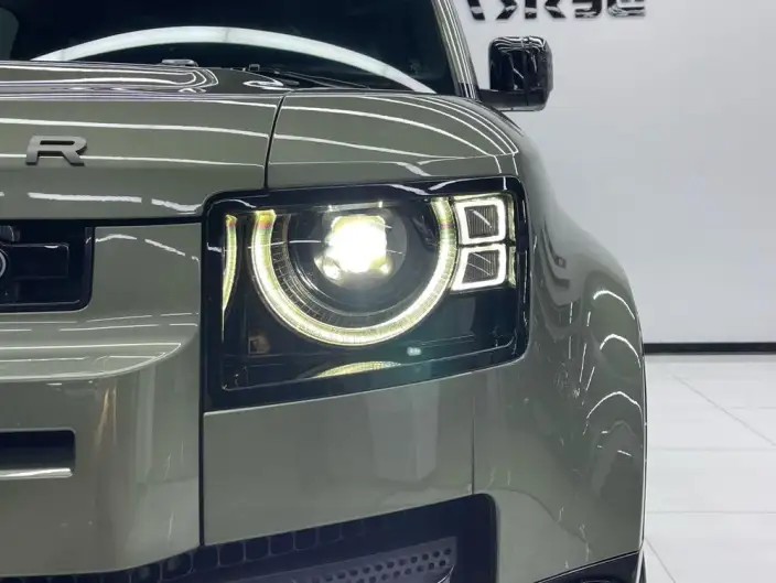Land Rover Defender 2022 Model 110 P400 X-Dynamic HSE – фото 6