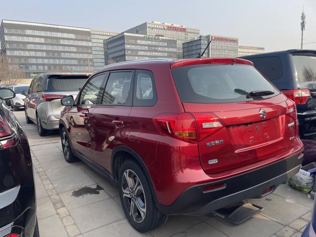 Suzuki Vitara 2016 1.4T Automatic FWD Luxury – фото 5