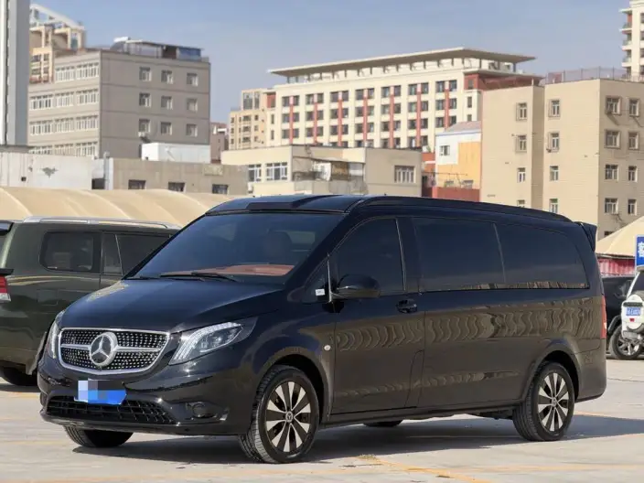 Viano 2023 Model 2.0T Elite Edition 7 seat – фото 1