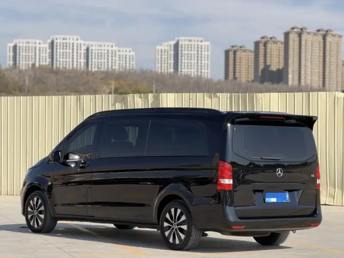 Viano 2023 Model 2.0T Elite Edition 7 seat – фото 4
