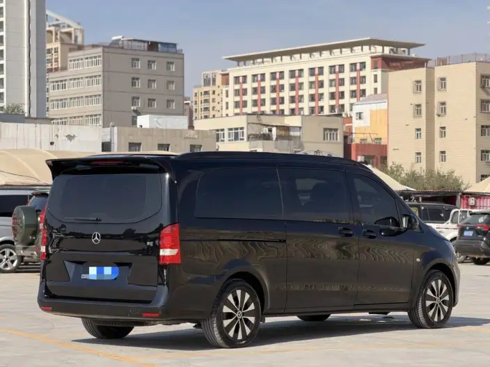 Viano 2023 Model 2.0T Elite Edition 7 seat – фото 6