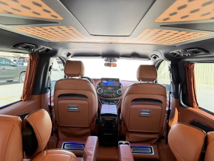 Viano 2023 Model 2.0T Elite Edition 7 seat – фото 7