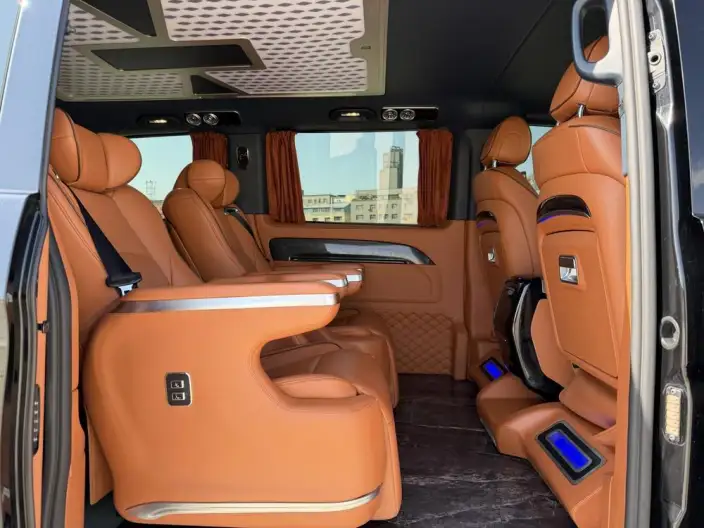 Viano 2023 Model 2.0T Elite Edition 7 seat – фото 9