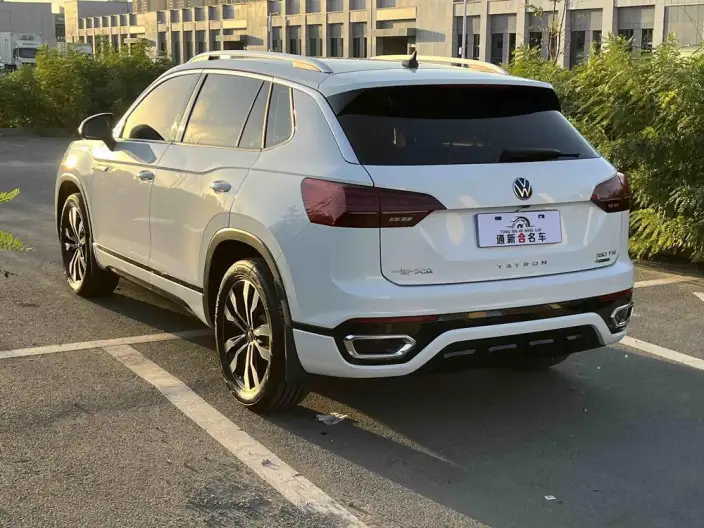 Volkswagen Tayron 2022 Model 330TSI 2WD Luxury Zhilian Edition – фото 4