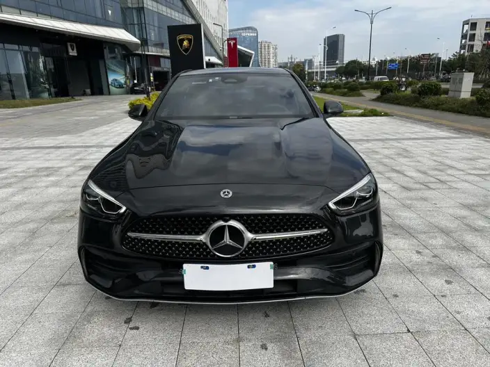 Mercedes-Benz C-Class 2023 Model C 260 L – фото 2