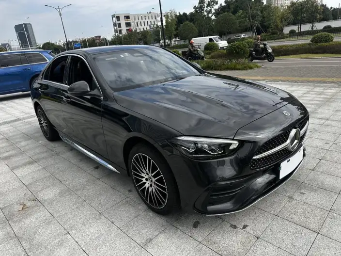 Mercedes-Benz C-Class 2023 Model C 260 L – фото 3