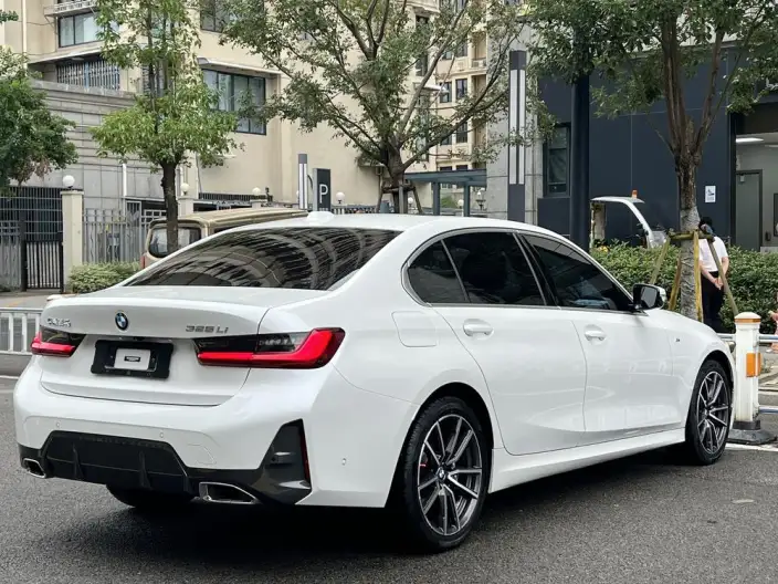 BMW 3 Series 2023 Model 325Li M Sports Set – фото 7