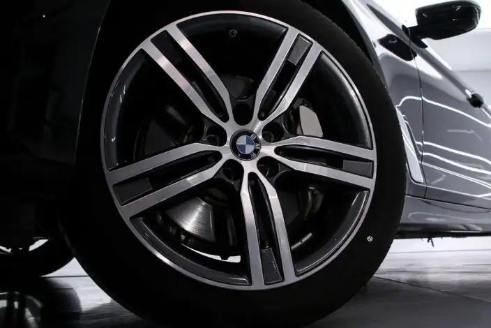 BMW 5 Series 2023 Model 530Li Leading Model Luxury Set – фото 9