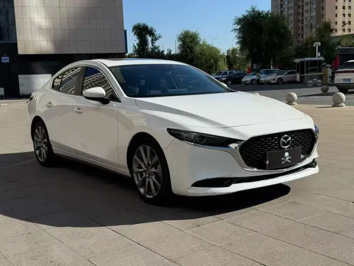 Mazda3 Axela 2021 Model 2.0L Automatic Zhi Shine Edition – фото 3