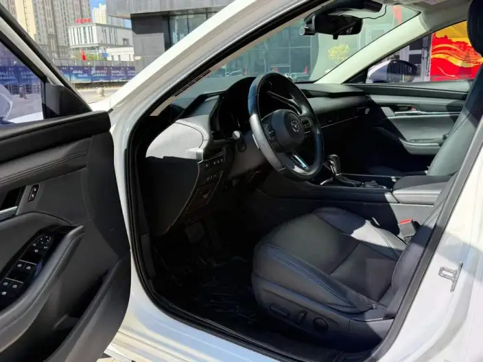 Mazda3 Axela 2021 Model 2.0L Automatic Zhi Shine Edition – фото 8