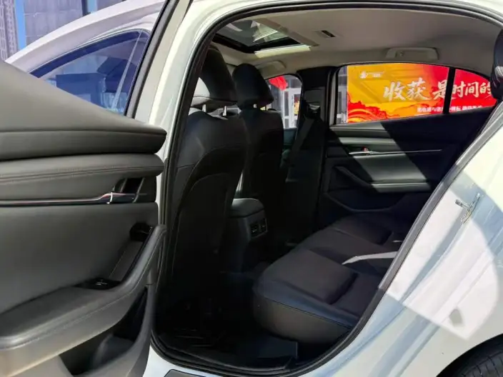 Mazda3 Axela 2021 Model 2.0L Automatic Zhi Shine Edition – фото 9