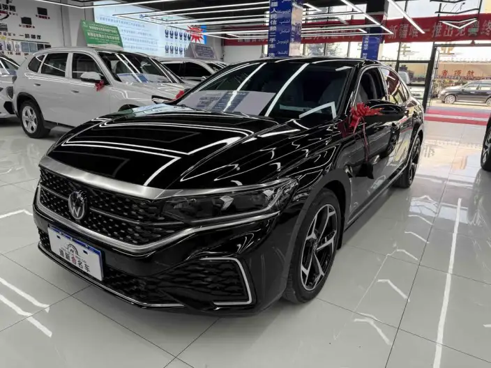 Volkswagen Passat 2024 Model 380TSI Starry sky Elite Edition – фото 1