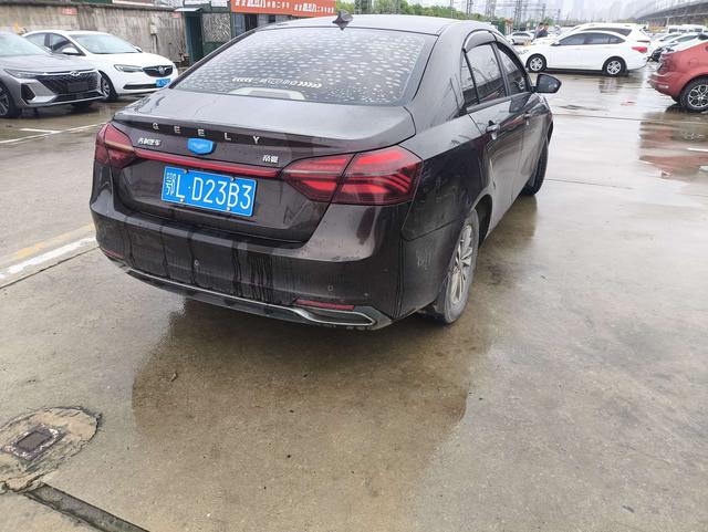 Geely Emgrand 2018 1.5L Manual Fashion – фото 12