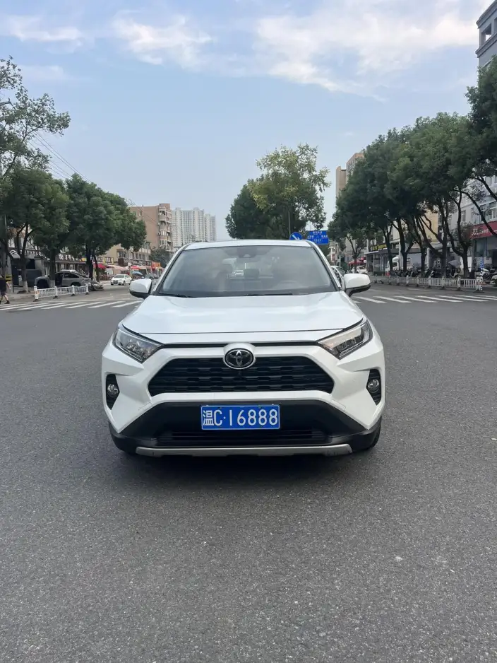 Toyota RAV4 2022 Model 2.0L CVT 2WD Fashion PLUS Edition – фото 2