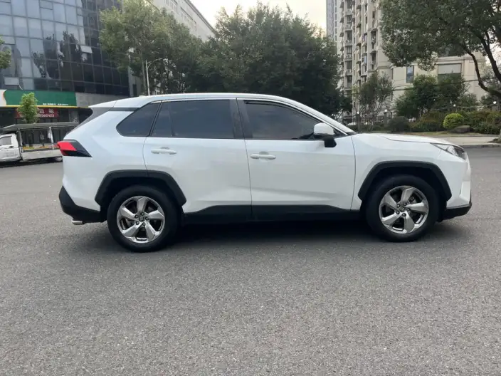 Toyota RAV4 2022 Model 2.0L CVT 2WD Fashion PLUS Edition – фото 7