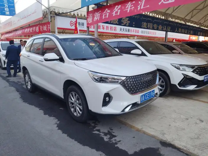 Haval M6 2023 Model PLUS 1.5T Manual Elite Smart Connect Model – фото 1