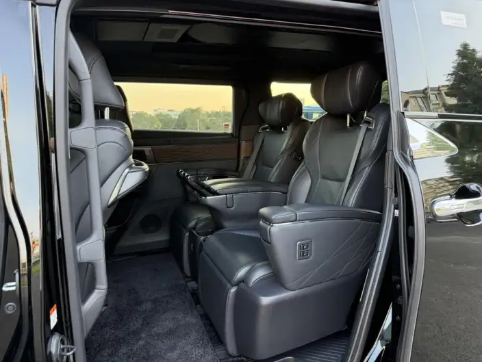 Vellfire 2023 Model Toyota Crown 2.5L Intelligent Hybrid 4WD Supreme Executive Edition – фото 9