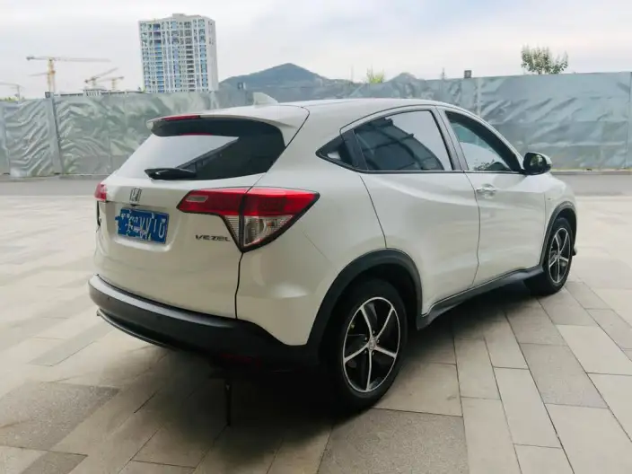 Honda Vezel 2022 Model 1.5L CVT Elite Smart Edition – фото 6