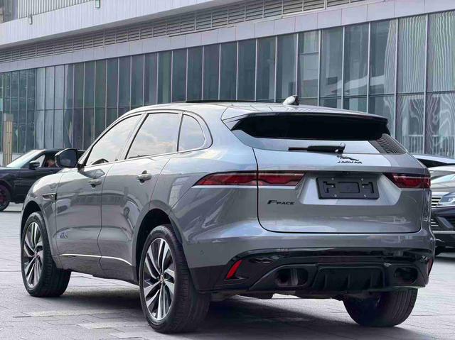 Jaguar F-PACE 2022 P250 R-Dynamic Black – фото 6