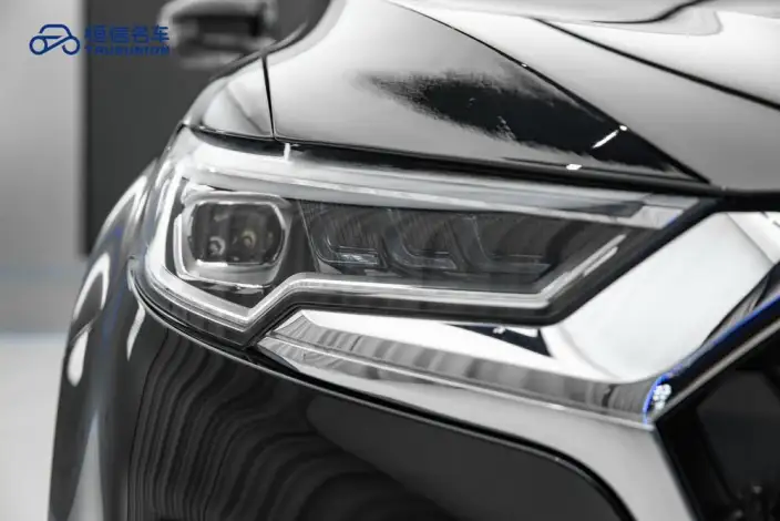 Hongqi HS5 2022 Model 2.0T Smart Flag Enjoy 4WD Edition – фото 8