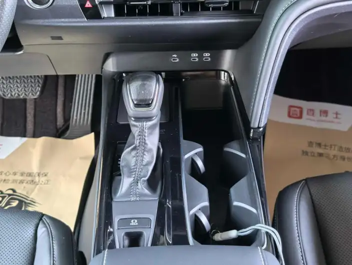 Toyota Camry 2024 Model Hybrid 2.0HGVP Deluxe Edition – фото 10