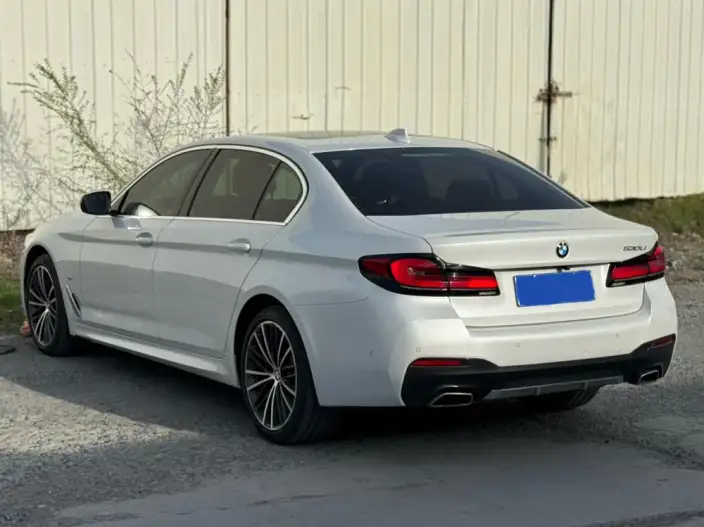 BMW 5 Series 2023 Model 530Li Leading Model M Sports Set – фото 4