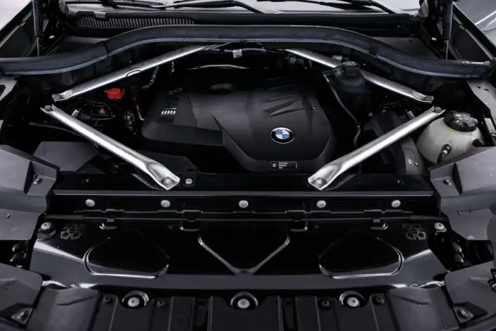 BMW X5 2023 Model xDrive30Li Exclusive Model M Sports Night Set – фото 5