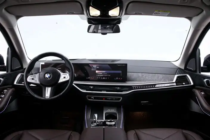 BMW X5 2023 Model xDrive30Li Exclusive Model M Sports Night Set – фото 8