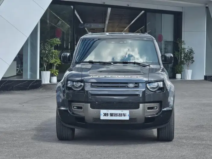 Land Rover Defender 2025 Model 110 3.0T P400 HSE X-Dynamic – фото 2