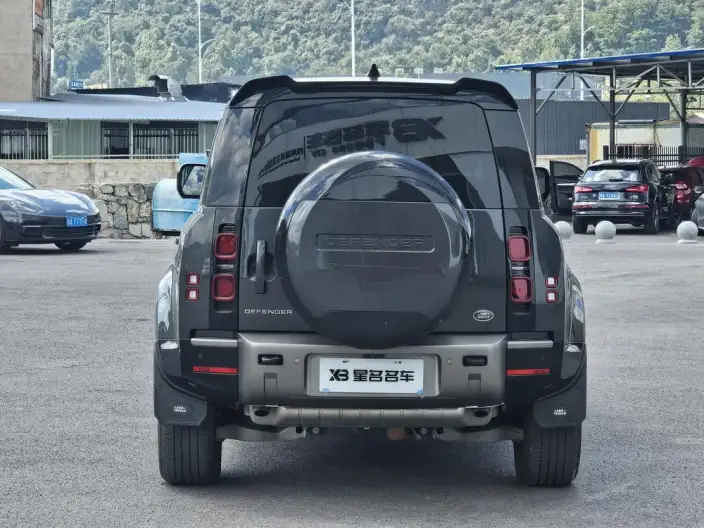 Land Rover Defender 2025 Model 110 3.0T P400 HSE X-Dynamic – фото 5