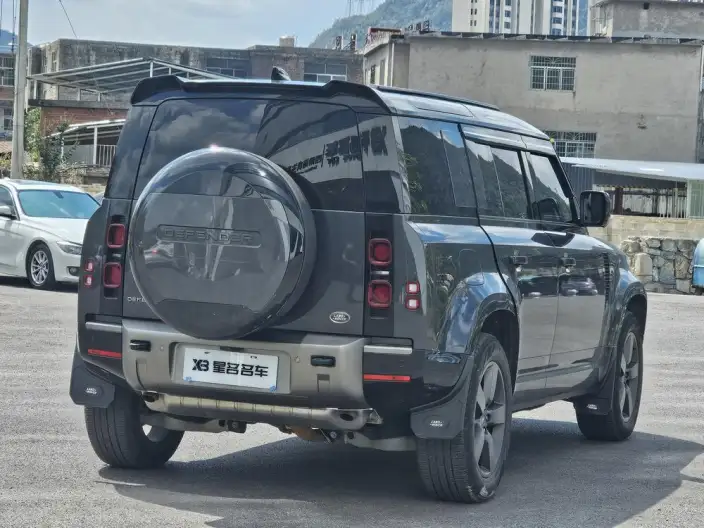Land Rover Defender 2025 Model 110 3.0T P400 HSE X-Dynamic – фото 6