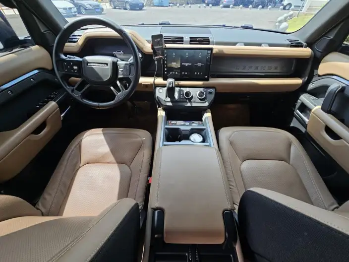 Land Rover Defender 2025 Model 110 3.0T P400 HSE X-Dynamic – фото 10