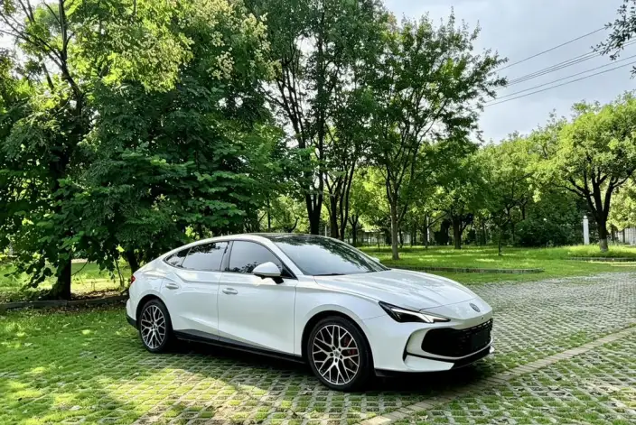 MG7 2026 Model 2.0T 405 AT Automatic Luxury Edition