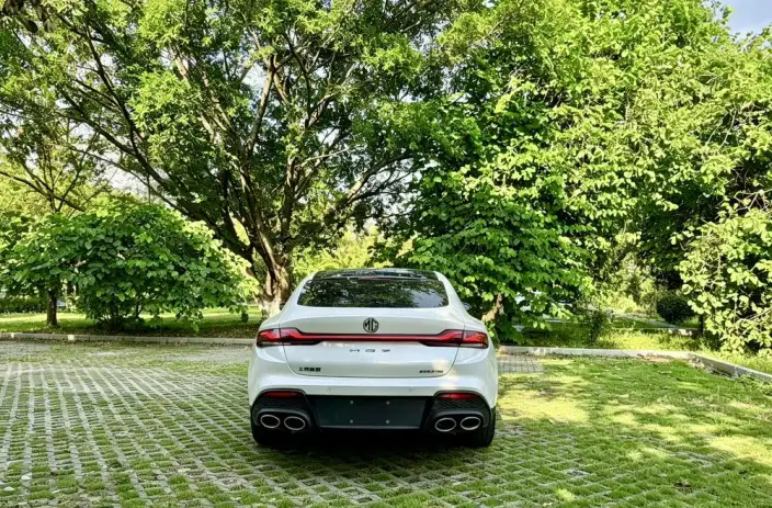 MG7 2026 Model 2.0T 405 AT Automatic Luxury Edition – фото 5