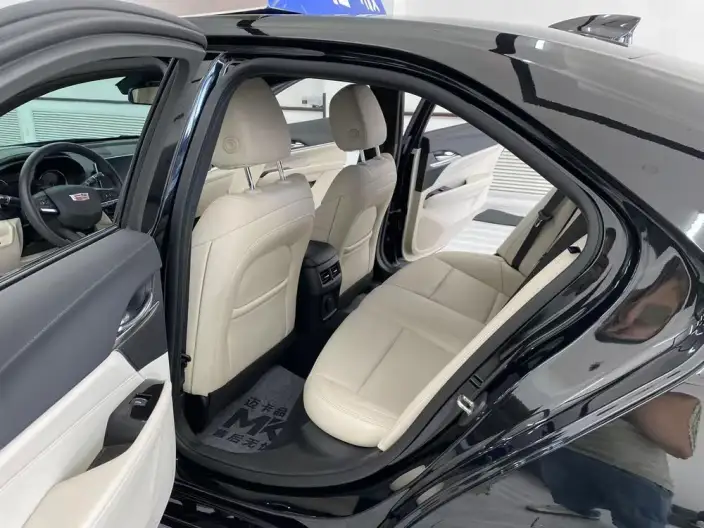 Cadillac CT4 2023 Model 25T Luxury Model – фото 10