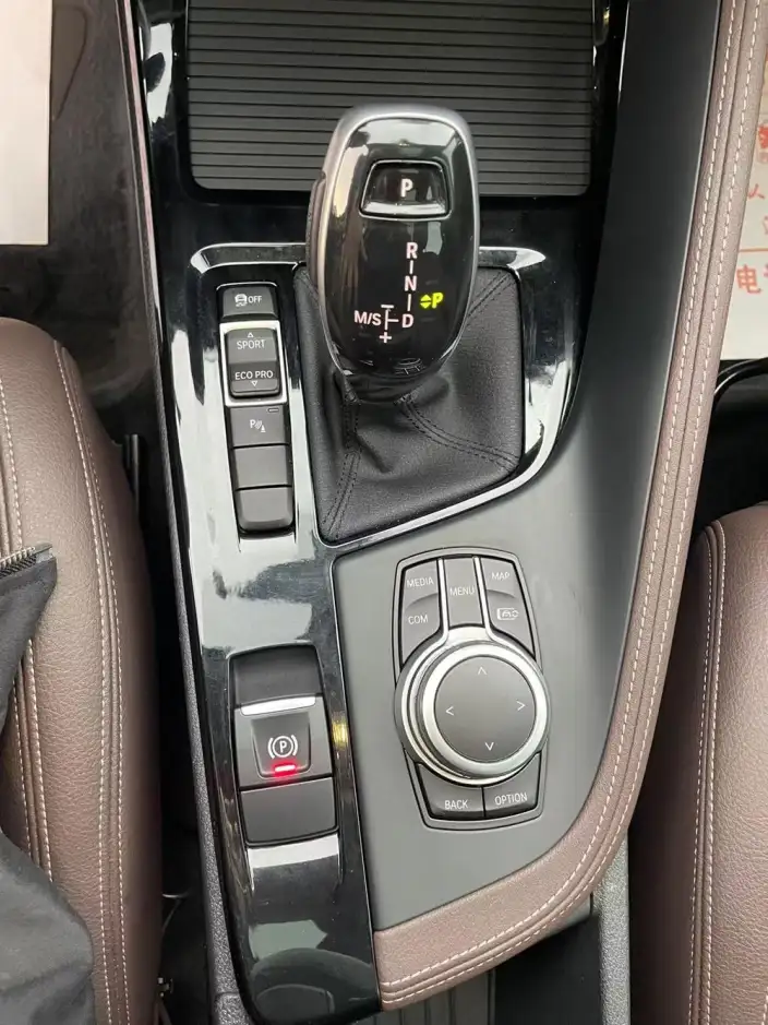 BMW X1 2022 Model sDrive20Li Exclusive Model – фото 7