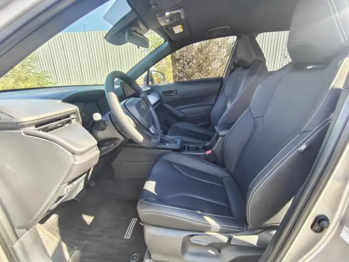 Toyota Corolla Cross 2026 Model 2.0L Intelligent Hybrid Pioneer Edition – фото 8