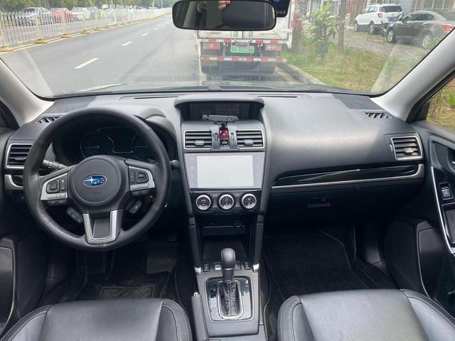 Subaru Forester 2016 модификация 2.5i Luxury Навигация Edition