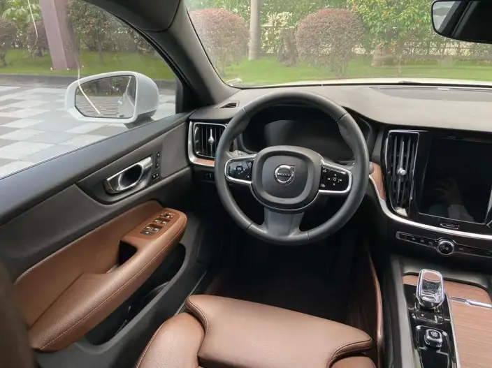Volvo S60 2022 Model B4 Smart Range Deluxe Edition – фото 10