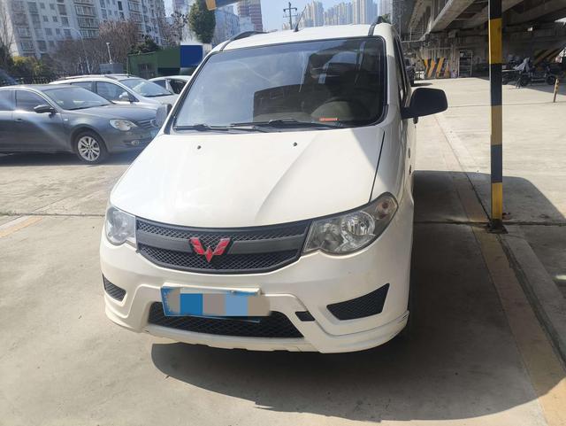 Wuling Hongguang 2015 модификация 1.5L S Manual Basic National IV – фото 2